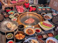 -铭牛烧肉·和牛海鲜自助(高新月牙湖店)