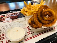 -The Habit Burger Grill 哈比特汉堡(复兴soho店)