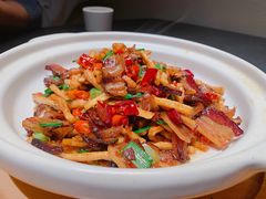 -鸽子侯·家宴·平价海鲜(市图书馆店)