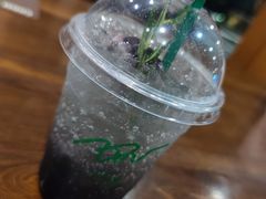 -Chom Cafe and Restaurant