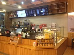 -米熊蛋糕店(天虹商场西丽店)