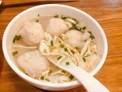 -红宝石·鲜奶小方·海派西点房(金杨店)