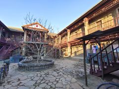 -清风小镇闯关东影视基地
