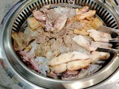 -金滏山烤肉·海鲜·火锅自助餐厅(襄阳万达店)