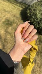 -雪奈传统美甲美睫