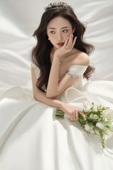 -樱花婚纱摄影