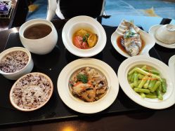 -臻康乃馨月子中心(凯宾斯基店)