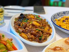香葱滑菇炒虾仁-新洪记·丽久饭店(铁西店)