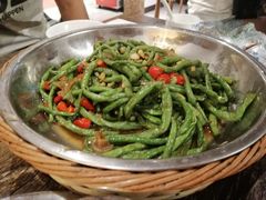 特色长豆角-二厨·吊桥小院·脆皮烧鸡公·本地农家菜(沿江西路店)