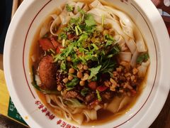 -呷佬·长沙手工米粉(金沙江路店)