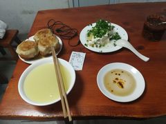 -宝瑞门钉肉饼店