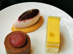 -筠咖啡西餐厅(上海国展宝龙丽筠酒店)
