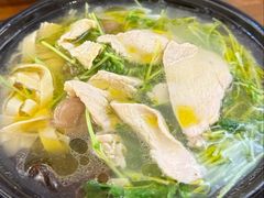-丽虹云南过桥米线(兴工街店)