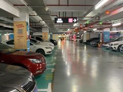 -龙湖天街-停车场