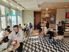 -星巴克臻选(莘庄仲盛店)