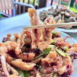 逛完啤酒城，正好来品尝美食啦~