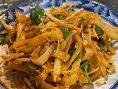 -蜗牛小馆醉乡民谣云南菜(惠新西里店)