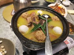 -莲餐厅·湖北菜·潜江小龙虾店(愚园路店)