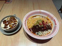 -遇见小面(站西路店)