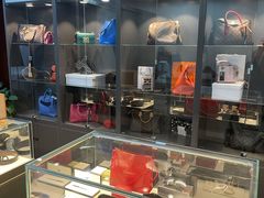 -用真奢侈品名表名包回收中心(朝阳万达店)