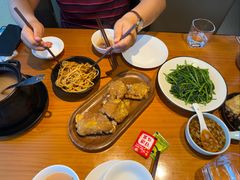 -莲餐厅·湖北菜·潜江小龙虾店(愚园路店)