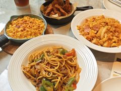 -必胜客(WOW中心城店)