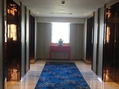 -上海虹桥西郊假日酒店