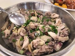 铜盘蒸鸡-中山国际酒店中餐厅