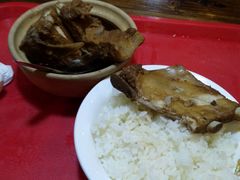 -万和春排骨砂锅米饭(湖北路店)