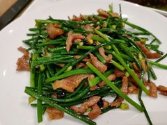 韭菜花炒肉丝-稻香酒家·33年老字号·港式粤菜(富邦中心店)