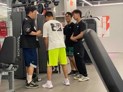 -乐刻健身铁馆(灯市口店)