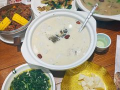 -黄泥岗·地道湖北菜(奥特莱斯店)