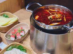 红锅-独食火锅·半米屋台(望平街店)