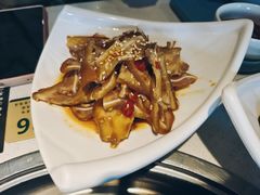 凉拌猪耳-百年果林椰子鸡(中洲店)