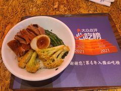 金奖卤鹅肉饭-陈鹏鹏潮汕菜(宝安机场T3航站楼店)