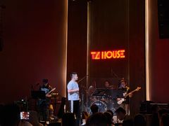 -TZ House音乐现场(来福士中心店)