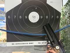 -都市枪神实弹射击俱乐部