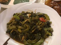 凉瓜酸菜牛肉-新东城喜宴海鲜酒家(同德店)