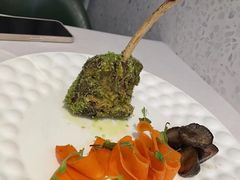 新西兰小羊排，烤香料土豆-L'Arome芳芳法国餐厅(仙林金鹰店)