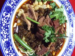 碗杂混牛肉-老地方猫儿面(磁器口店)