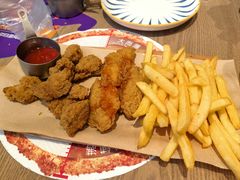 -必胜客(上海华谊新所店)