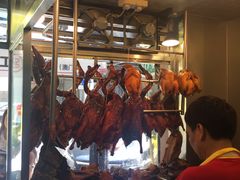 面包甜点陈列柜-陈光记烧腊店(罗保博士街店)
