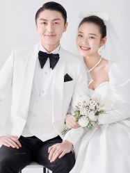 -第一夫人婚纱摄影(南京店)