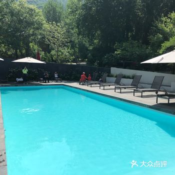 打了电话马上给换了 景色和设计是不错 服务近一般