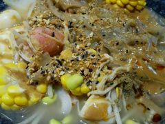 -小蛮椒麻辣烫·麻辣拌(青浦宝龙店)