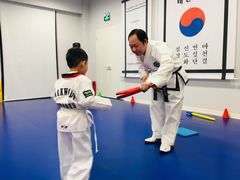 -金载勋跆拳道场(玲东花园店)