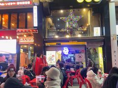 -BHC炸鸡(明洞总店)