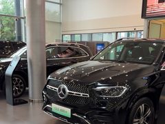 -天津波士信达奔驰4S店(卫津南路店)