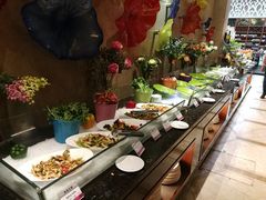 自助取餐区-佛山皇冠假日酒店-西餐厅