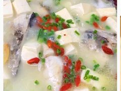 嘎鱼豆腐汤-望海湾·清真餐厅